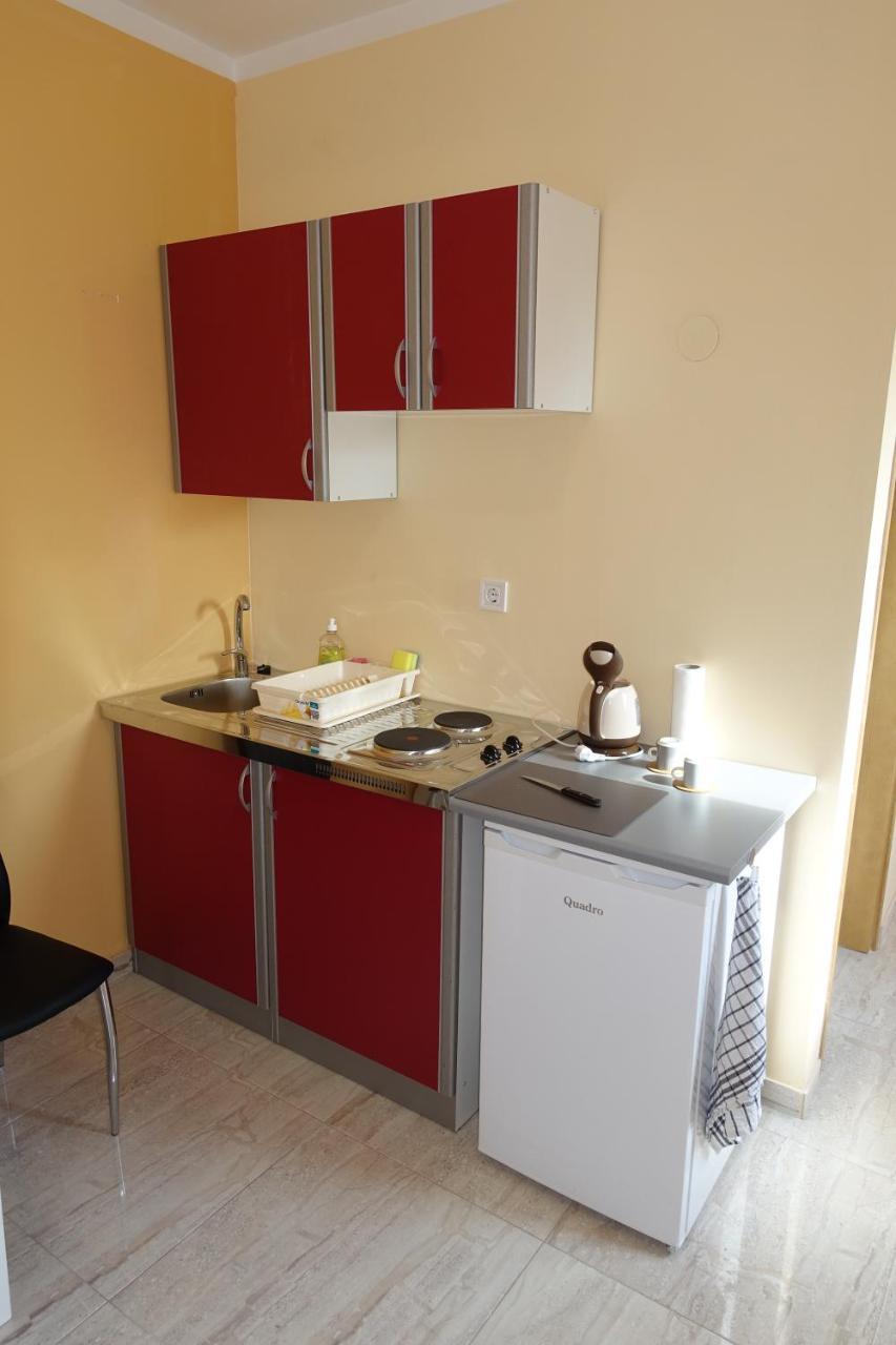 Apartments Leon Нин Экстерьер фото